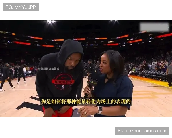 “特写：跟队记者揭秘：杜兰特在菲尼克斯的日常训练与领导力”